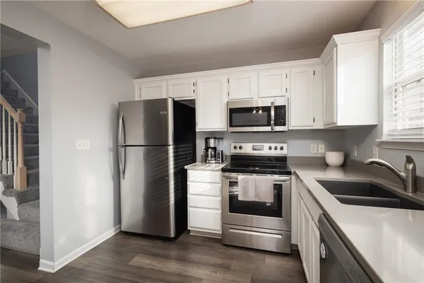 $200,000 | 5707 Northwest Sunrise Meadow Circle, Lee's Summit, MO 64064