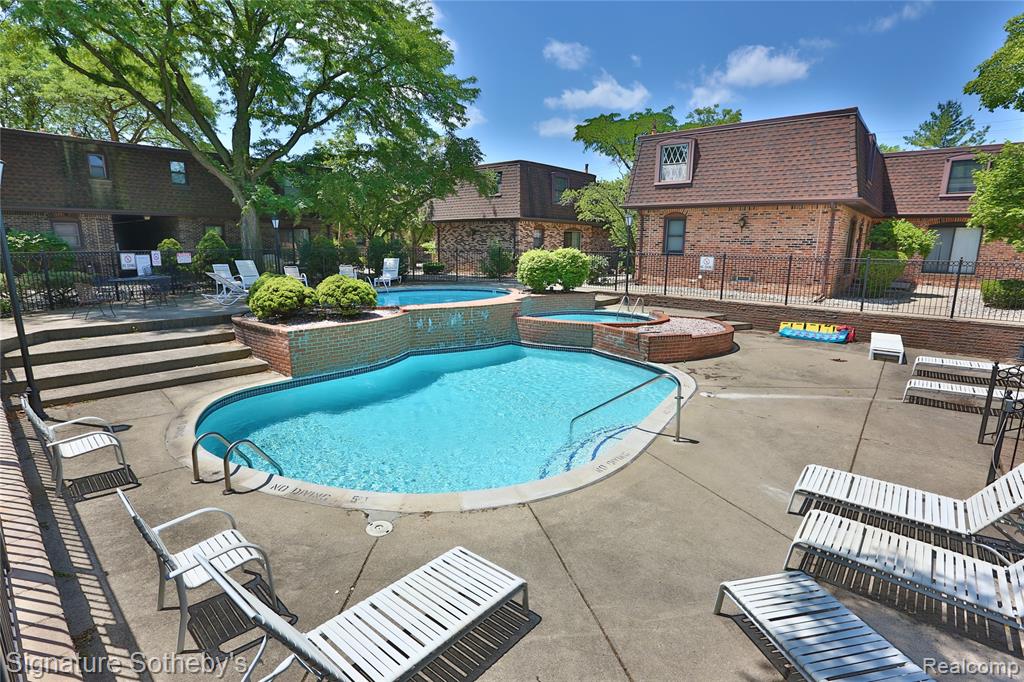 5025 Crooks Road, Unit 42 Royal Oak, MI 48073 - Photo 19 of 19
