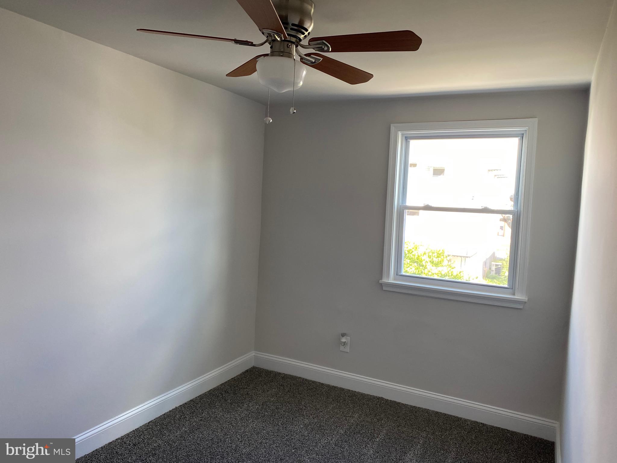 809 Grant Road Folcroft, PA 19032 - Photo 17 of 32 2nd bedroom