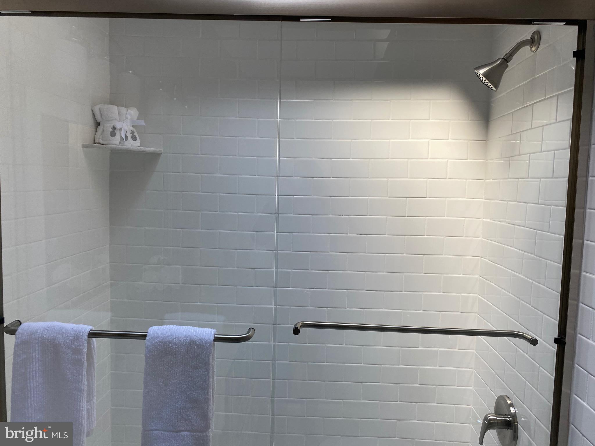 809 Grant Road Folcroft, PA 19032 - Photo 25 of 32 Subway tiled shower