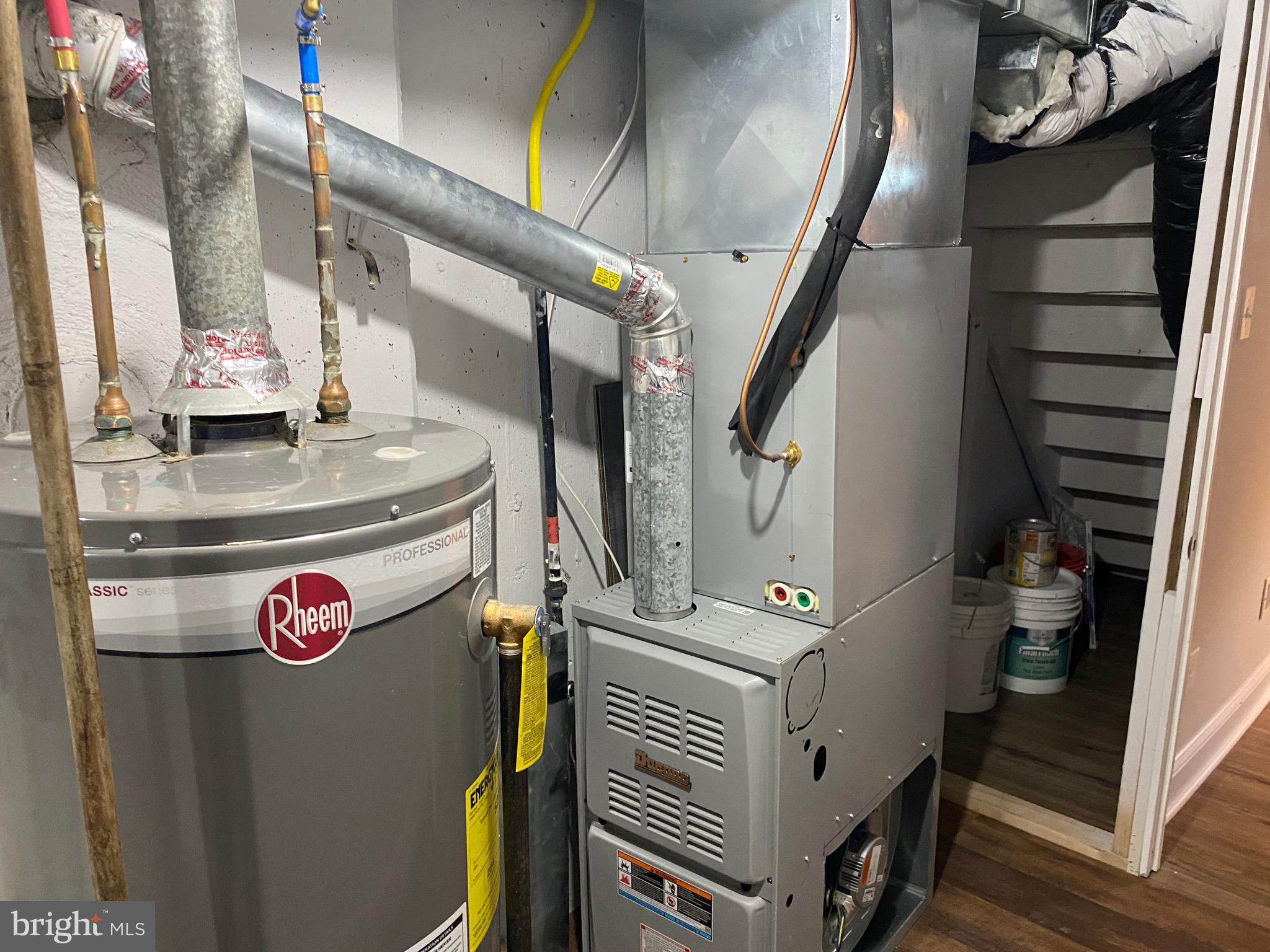 809 Grant Road Folcroft, PA 19032 - Photo 30 of 32 Hot water heater & Heater