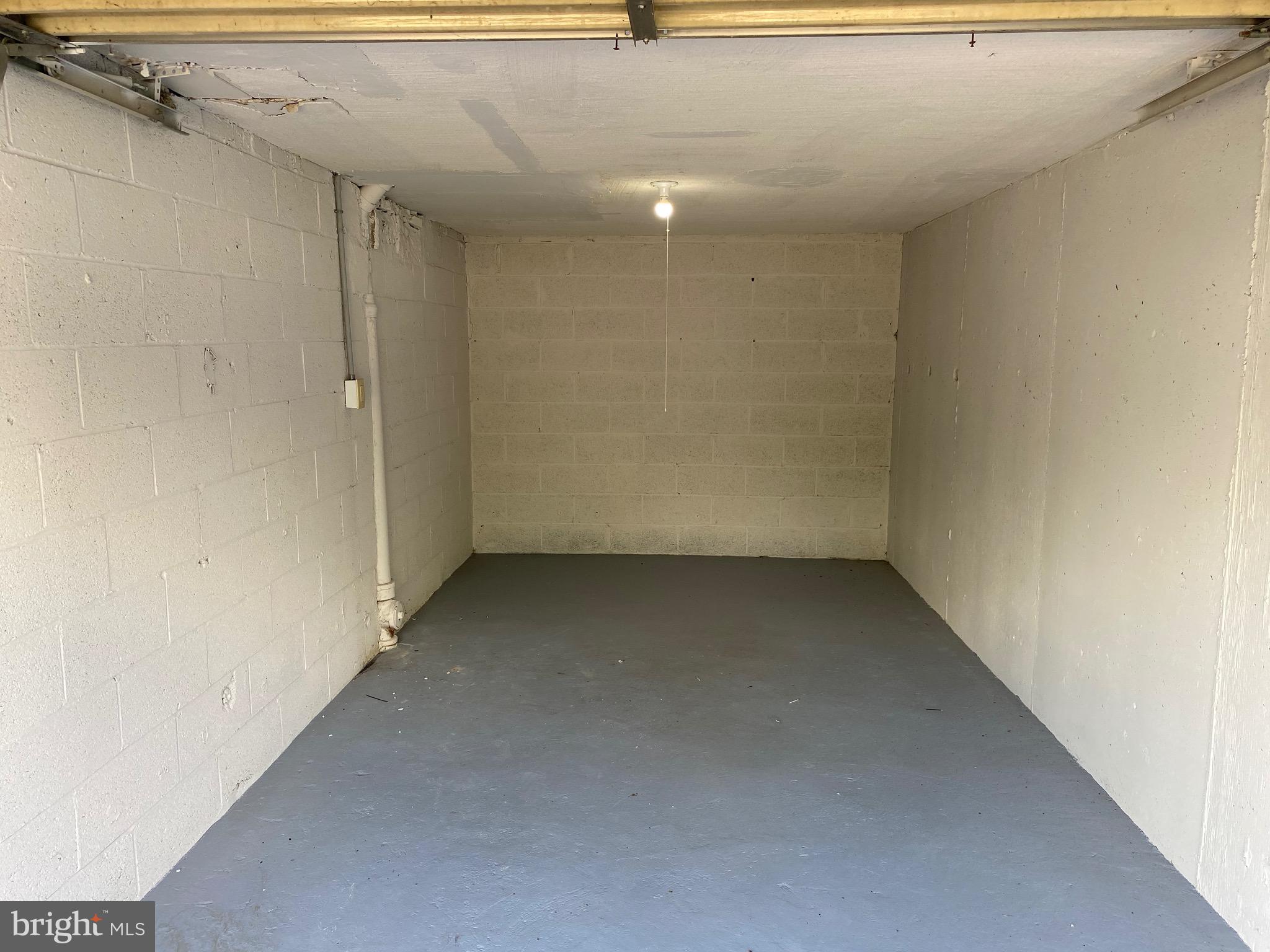 809 Grant Road Folcroft, PA 19032 - Photo 32 of 32 Garage