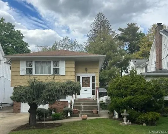 $799,000 | 30 Malverne Avenue, Malverne, NY 11565