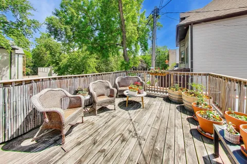 $1,249,000 | 2455 North Sawyer Avenue, Chicago, IL 60647