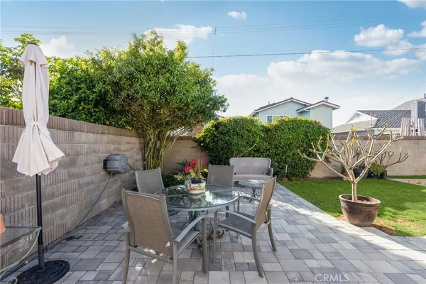 $1,850,000 | 23301 Iris Avenue, Torrance, CA 90505