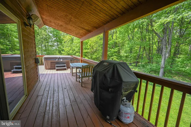 $640,000 | 496 Marlin Savage Road, Accident, MD 21520