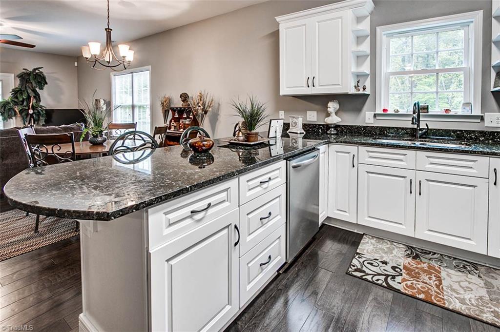 2105 Springwood Road Asheboro, NC 27205 - Photo 14 of 32 Gallery Image 14