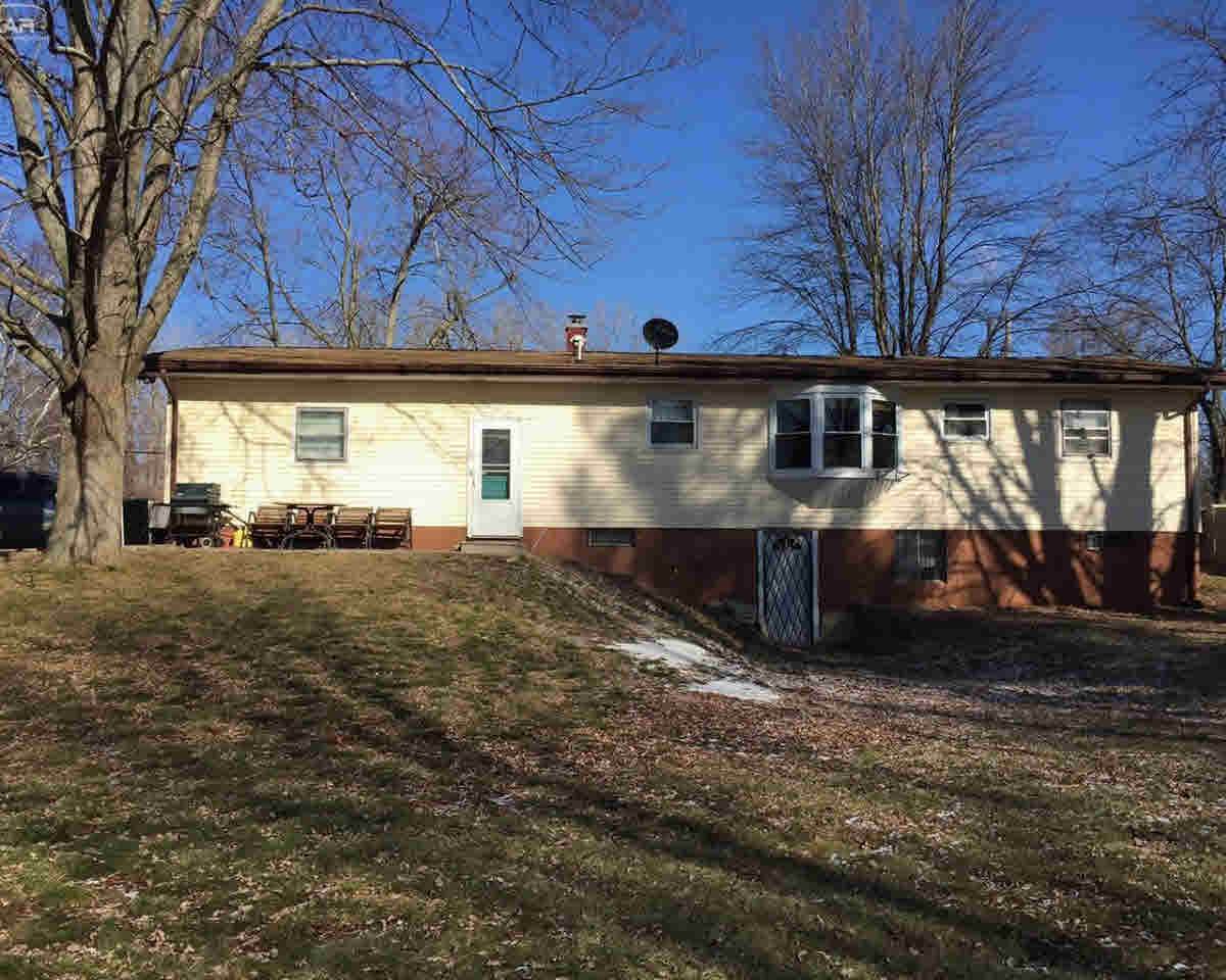 3465 West Carpenter Road Flint, MI 48504 - Photo 7 of 27 21259359-6.JPG