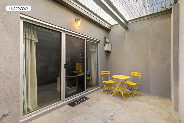 $1,695,000 | 335 Warren Street, Unit 102 | Boerum Hill