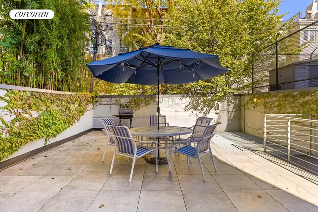 $1,695,000 | 335 Warren Street, Unit 102 | Boerum Hill