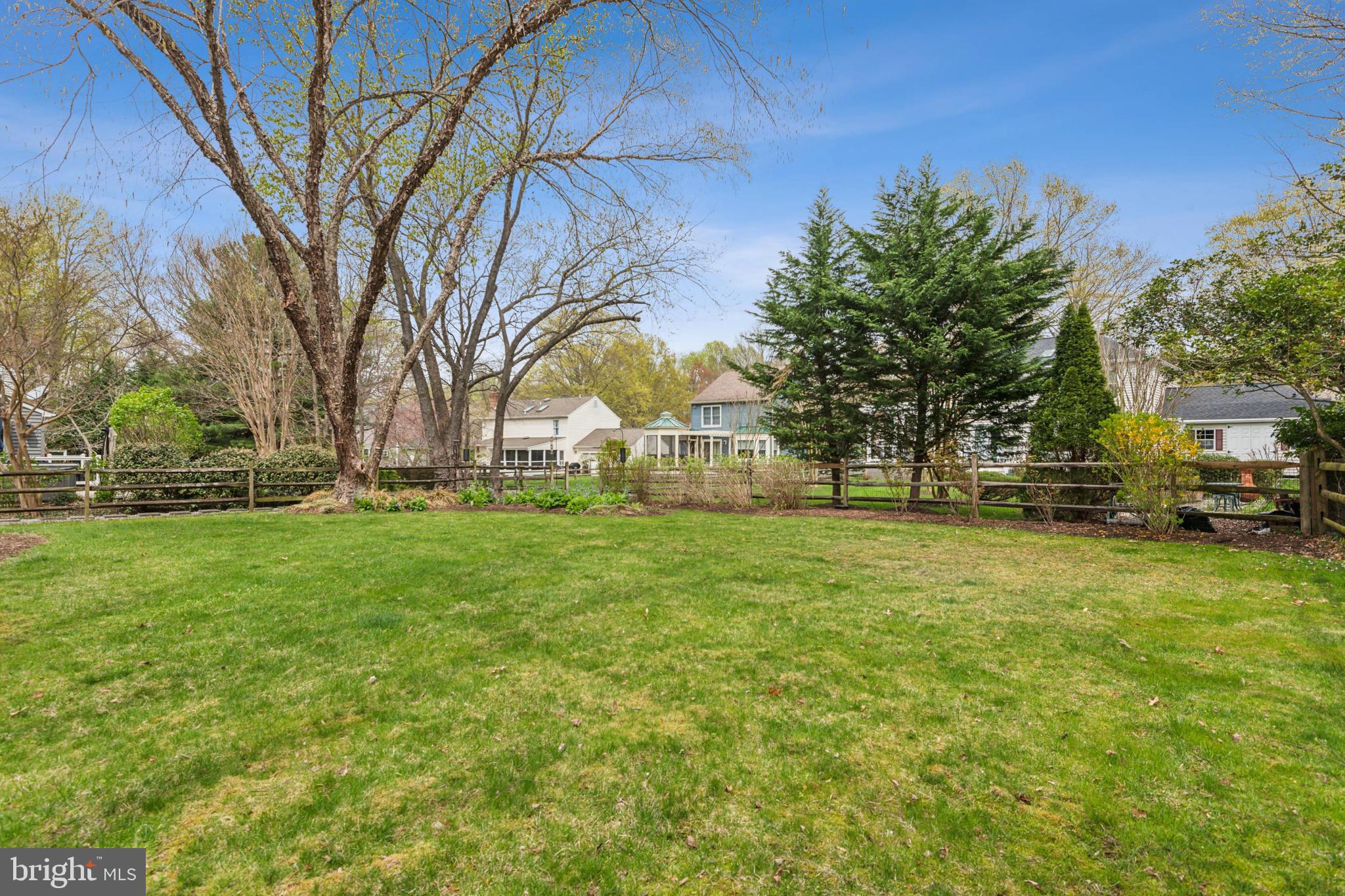 306 Saddle Ridge Road Annapolis, MD 21403 - Photo 37 of 44 a view of a park with large trees