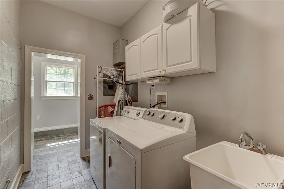 1607 Genito Road Crozier, VA 23039 - Photo 27 of 49 a utility room with dryer and washer