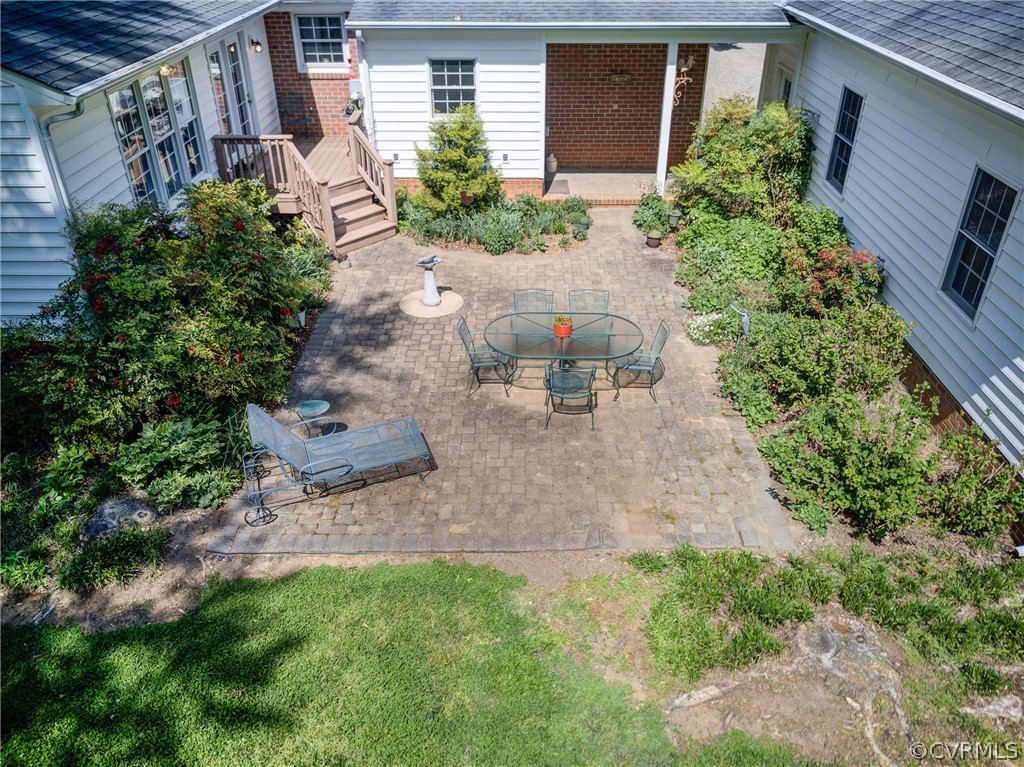 1607 Genito Road Crozier, VA 23039 - Photo 31 of 49 front view of a house with a yard