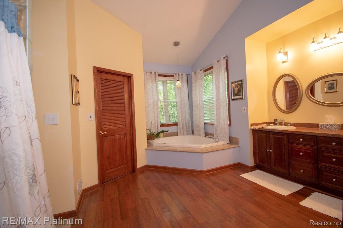 4490 Mack Road Howell, MI 48855 - Photo 14 of 35 DSC_6186.jpg