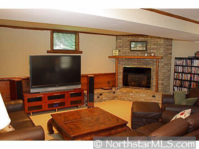 20265 Cottagewood Road Deephaven, MN 55331 - Photo 8 of 10
