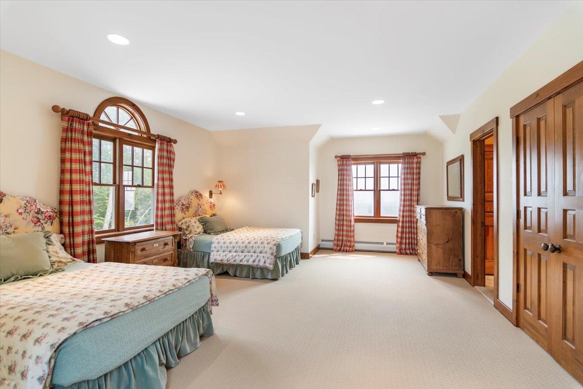 19 Old Town Road Winhall, VT 05340 - Photo 18 of 44