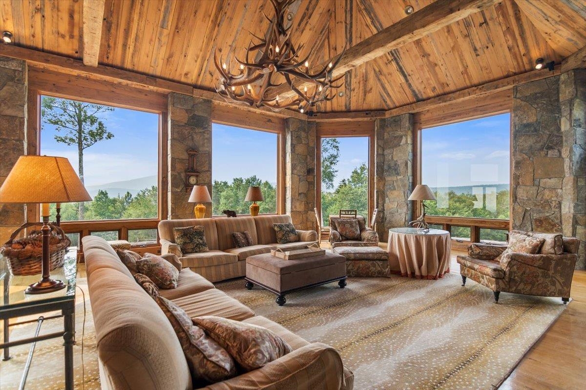 19 Old Town Road Winhall, VT 05340 - Photo 6 of 44