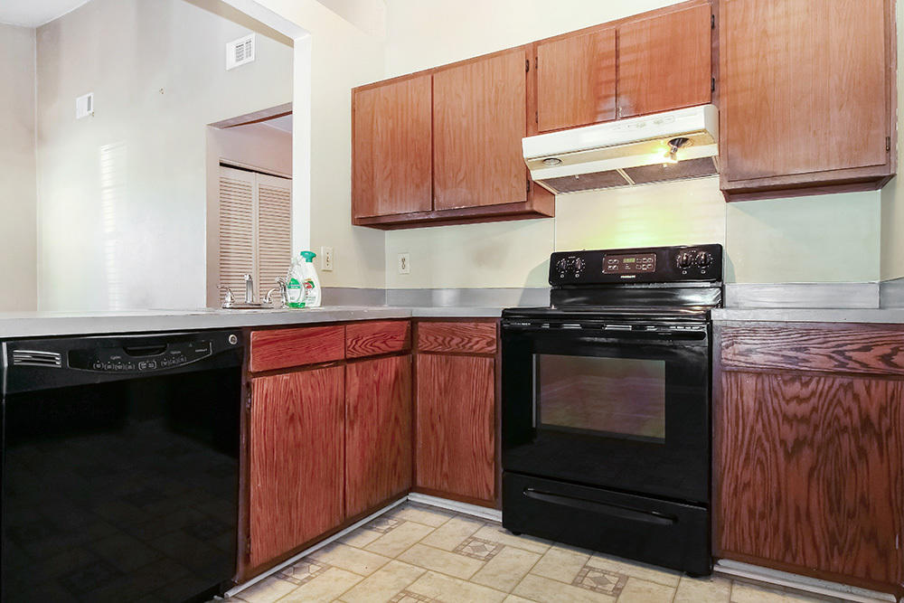 112 Manchester Road Summerville, SC 29486 - Photo 8 of 17 Background 8