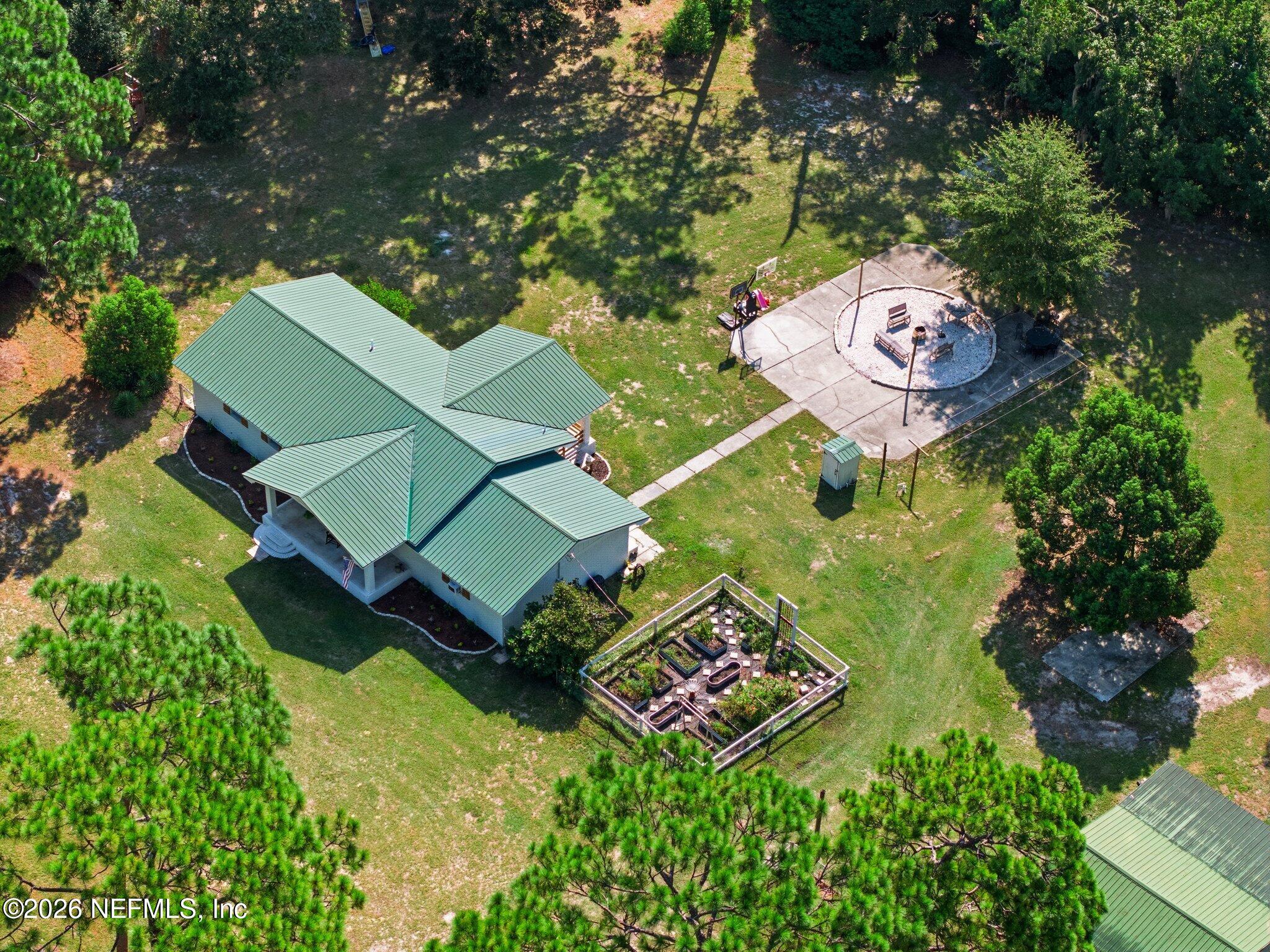 86252 Melissa Road Yulee, FL 32097 - Photo 4 of 40 Chicken Coop / Chicken-Friendly Setup