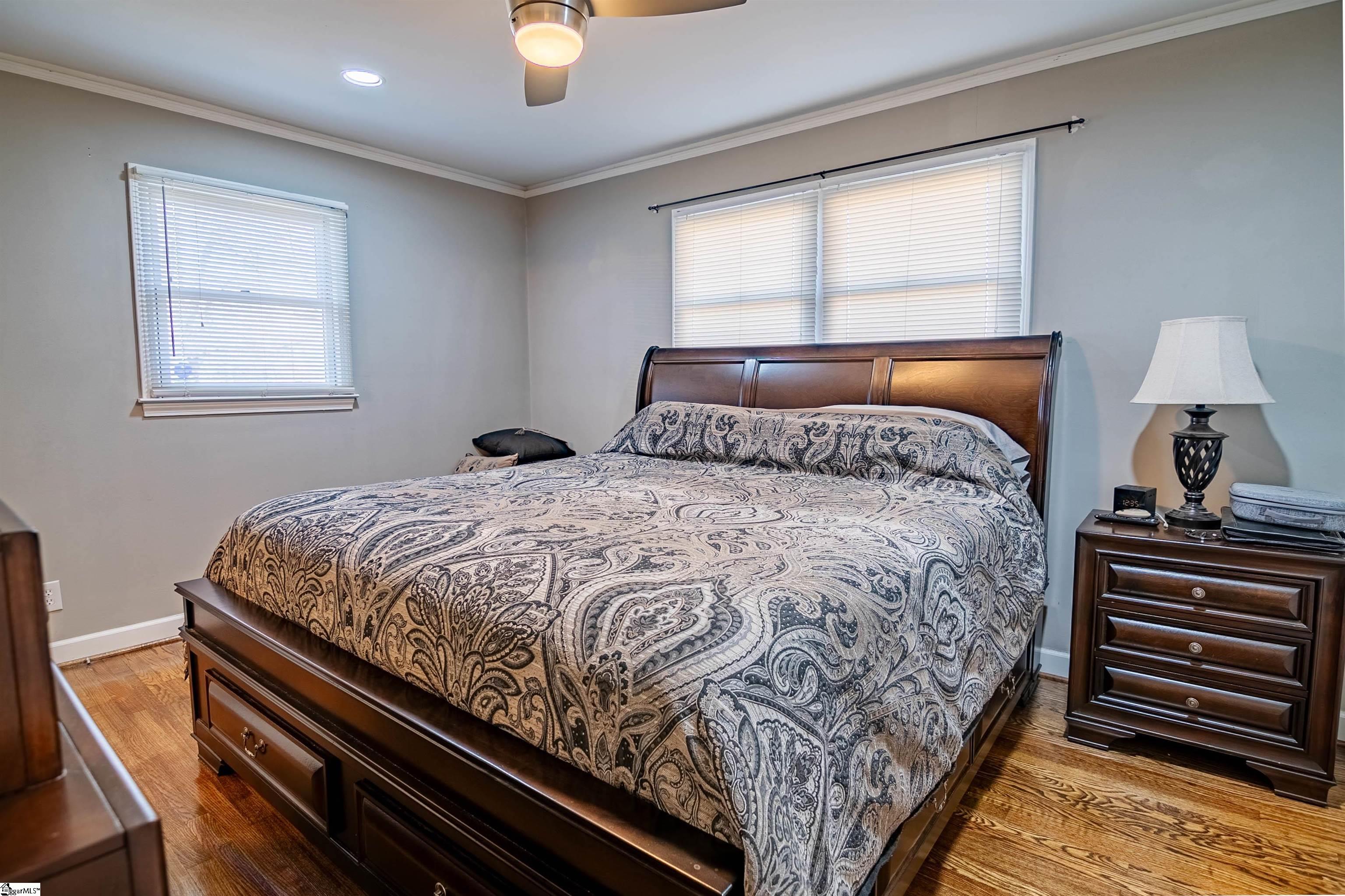 414 Mapleton Drive Greenville, SC 29607 - Photo 13 of 32