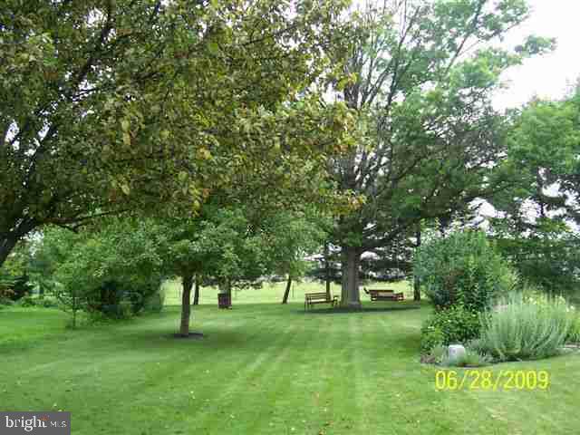 254 North Locust Point Road Mechanicsburg, PA 17050 - Photo 3 of 18 Gallery Image 3