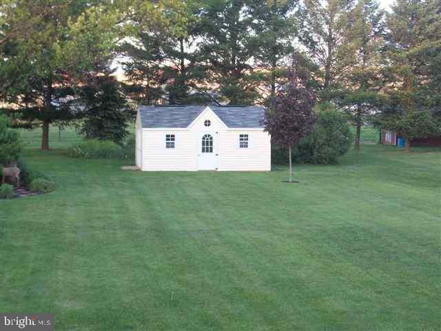 254 North Locust Point Road Mechanicsburg, PA 17050 - Photo 5 of 18 Gallery Image 5