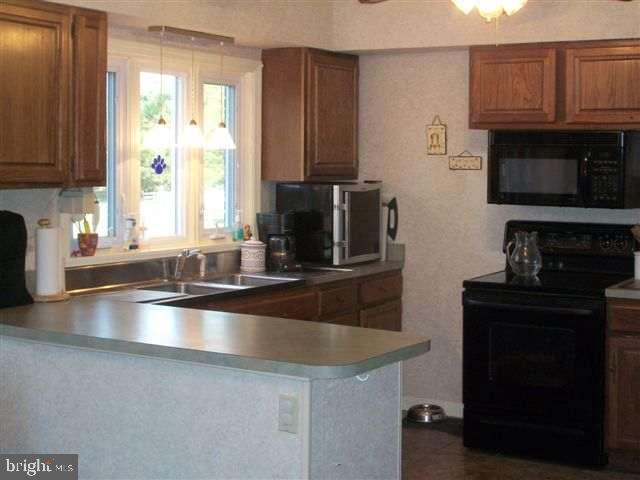 254 North Locust Point Road Mechanicsburg, PA 17050 - Photo 8 of 18 Gallery Image 8