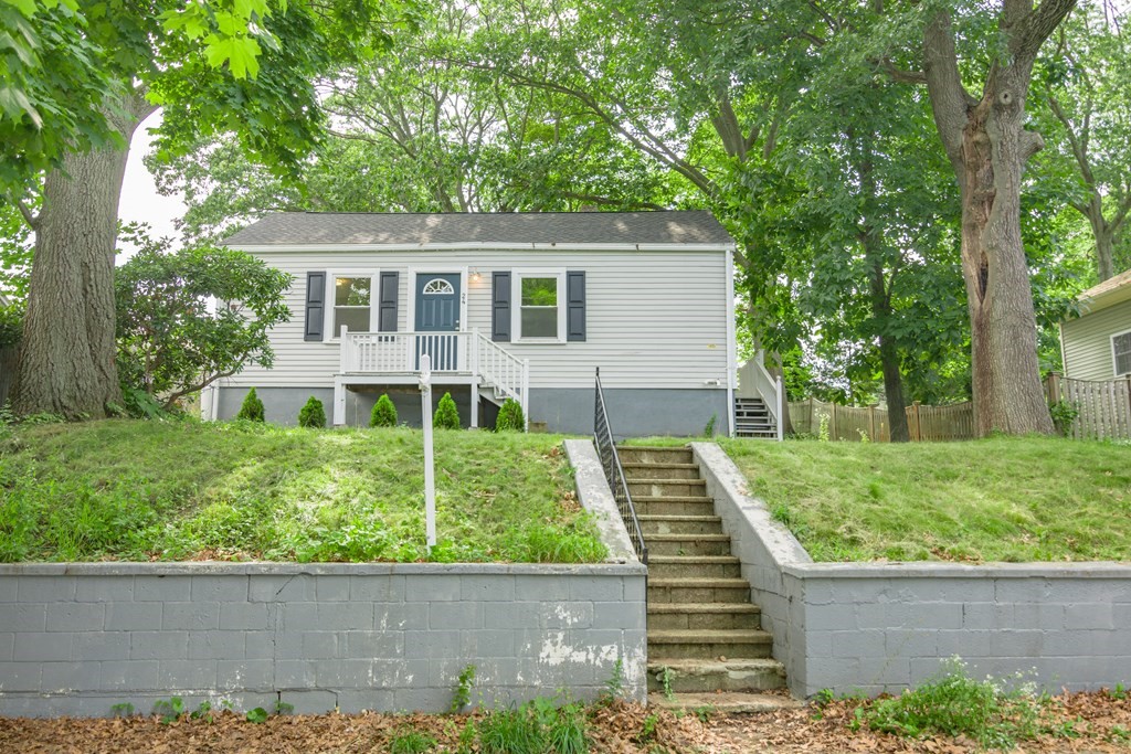 24 County Way Beverly, MA 01915 - Photo 1 of 24 Gallery Image 1