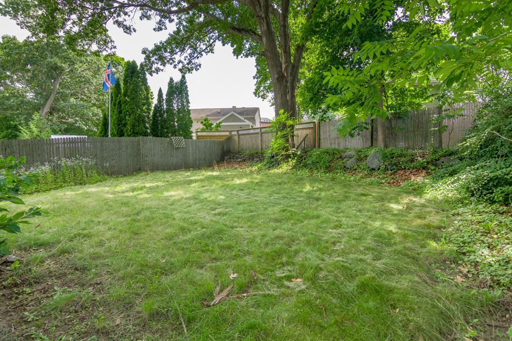 24 County Way Beverly, MA 01915 - Photo 5 of 24 Gallery Image 5