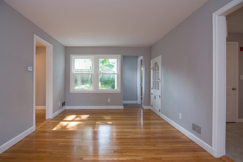 24 County Way Beverly, MA 01915 - Photo 8 of 24 Gallery Image 8