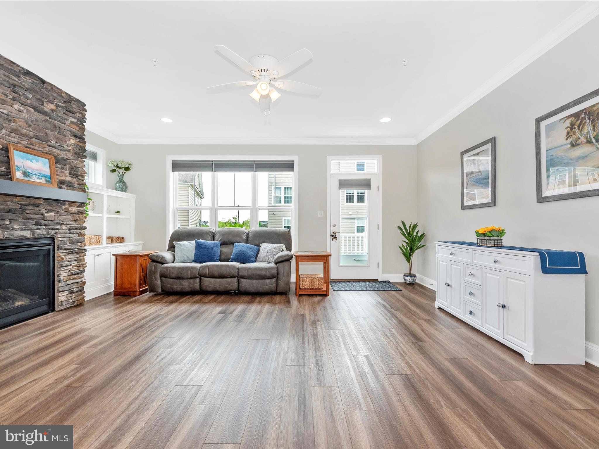 1130 Holden Road Frederick, MD 21701 - Photo 6 of 65 Living Room