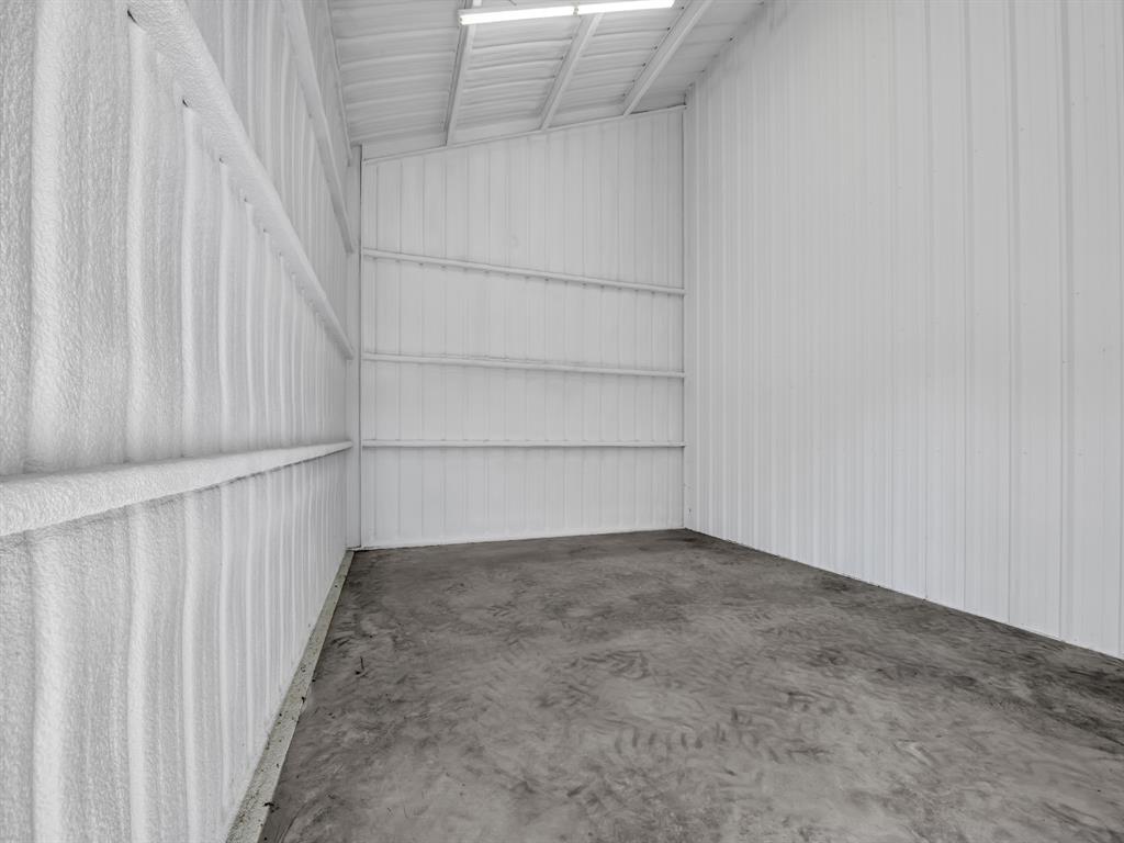 169 Pack Saddle Trail Weatherford, TX 76088 - Photo 38 of 40 a view of a small space