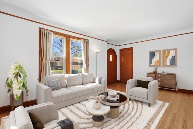 126 Northgate Road Riverside, IL 60546 - Photo 2 of 20