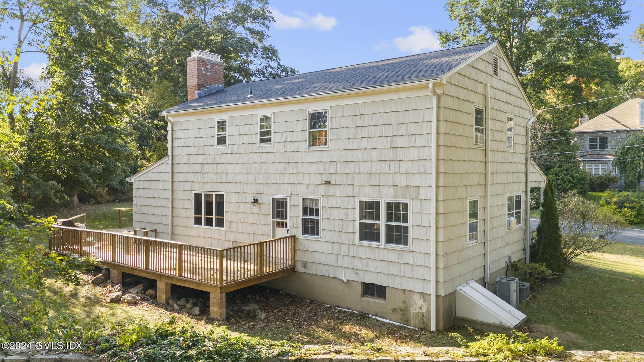 19 Coventry Lane Riverside, CT 06878 - Photo 8 of 39 DJI_20241011153355_0043_D