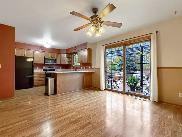 $299,900 | 1420 Edwin Street, Marinette, WI 54143