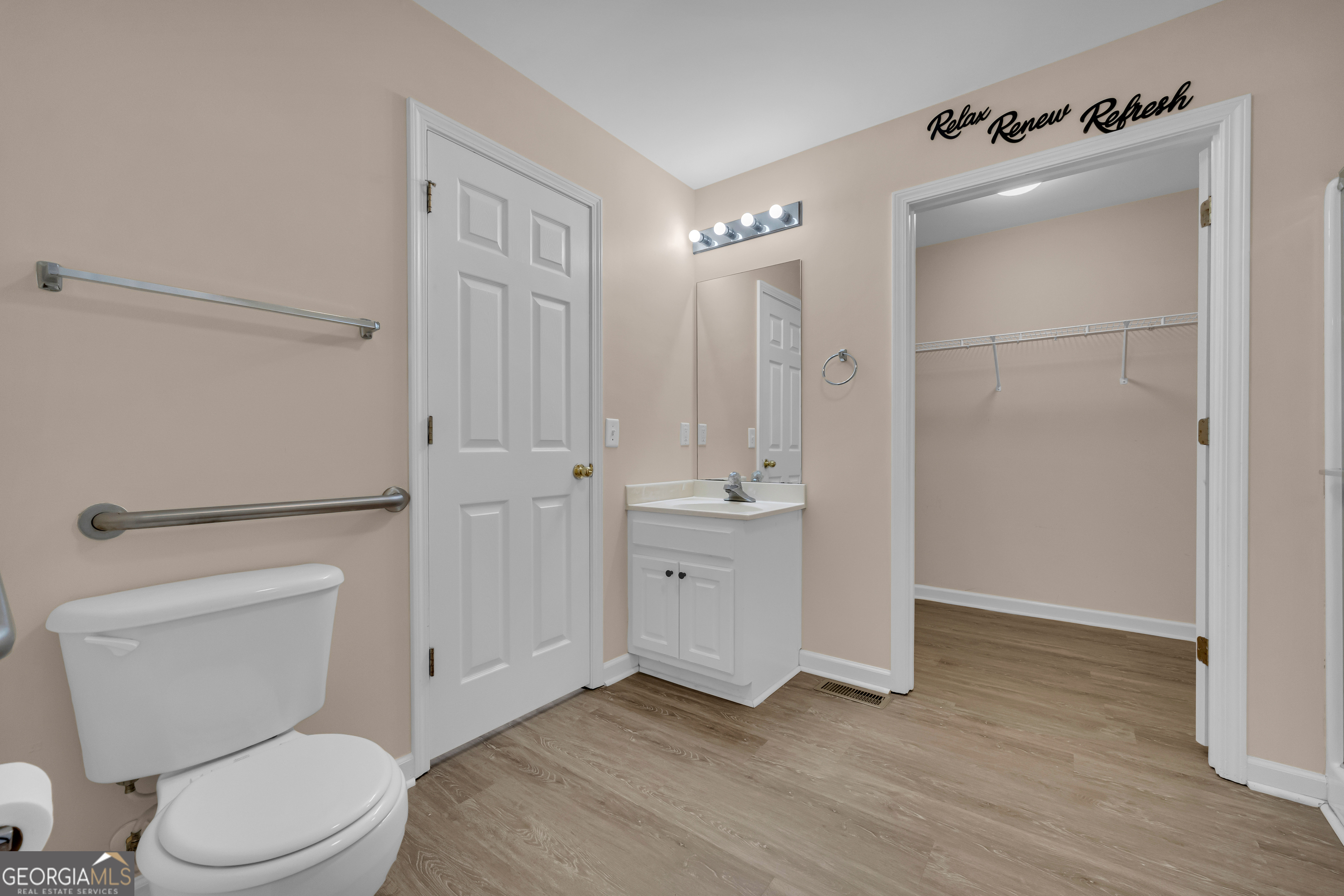 683 Grant Street, Unit I Clarkesville, GA 30523 - Photo 16 of 33