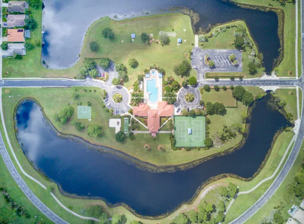 $2,850 | 726 Southwest Aruba Bay, Port St. Lucie, FL 34986