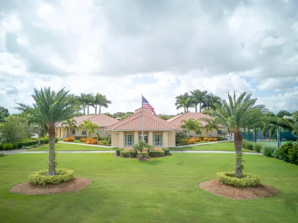 $2,850 | 726 Southwest Aruba Bay, Port St. Lucie, FL 34986