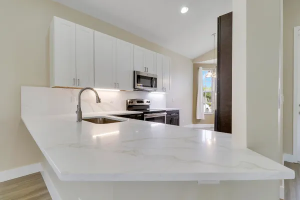 $2,850 | 726 Southwest Aruba Bay, Port St. Lucie, FL 34986