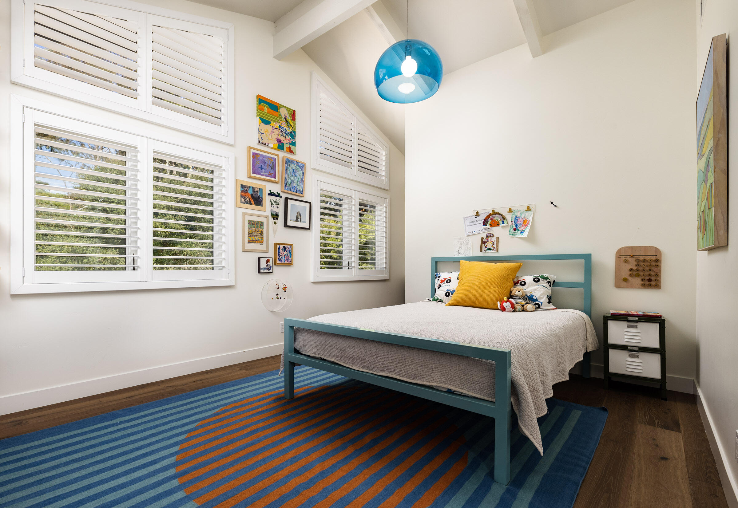 925 El Rancho Road Montecito, CA 93108 - Photo 12 of 28 a bedroom with a bed and a window