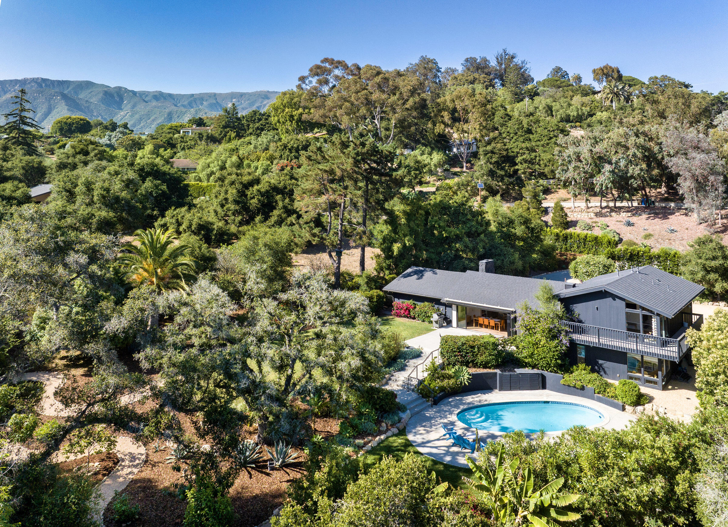 925 El Rancho Road Montecito, CA 93108 - Photo 25 of 28 an aerial view of a house