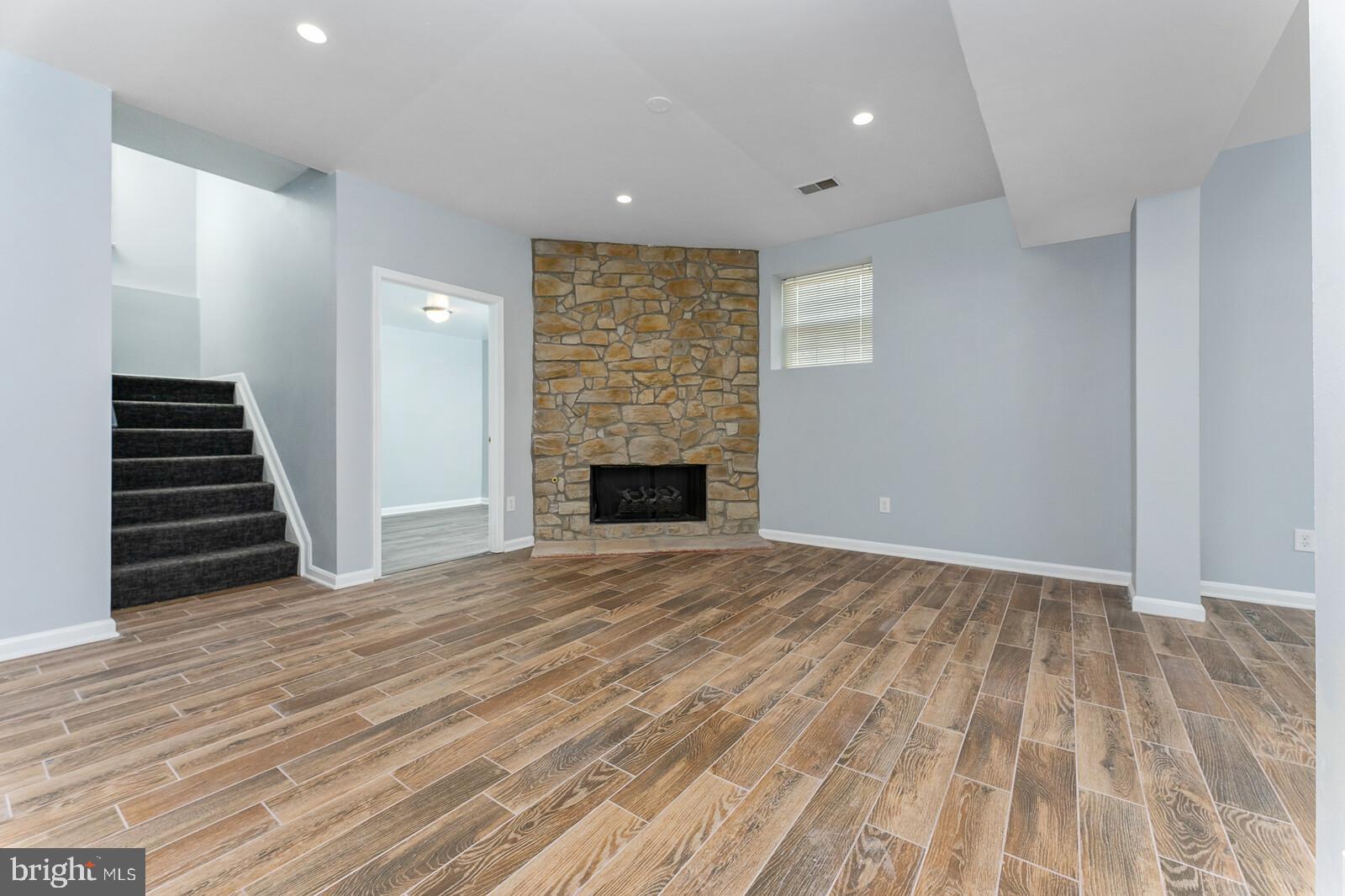 47550 Rippling Drive Sterling, VA 20165 - Photo 14 of 41 Gallery Image 14