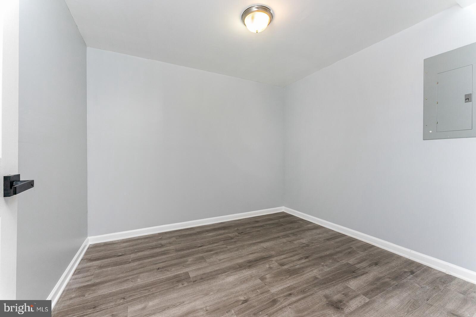 47550 Rippling Drive Sterling, VA 20165 - Photo 17 of 41 Gallery Image 17