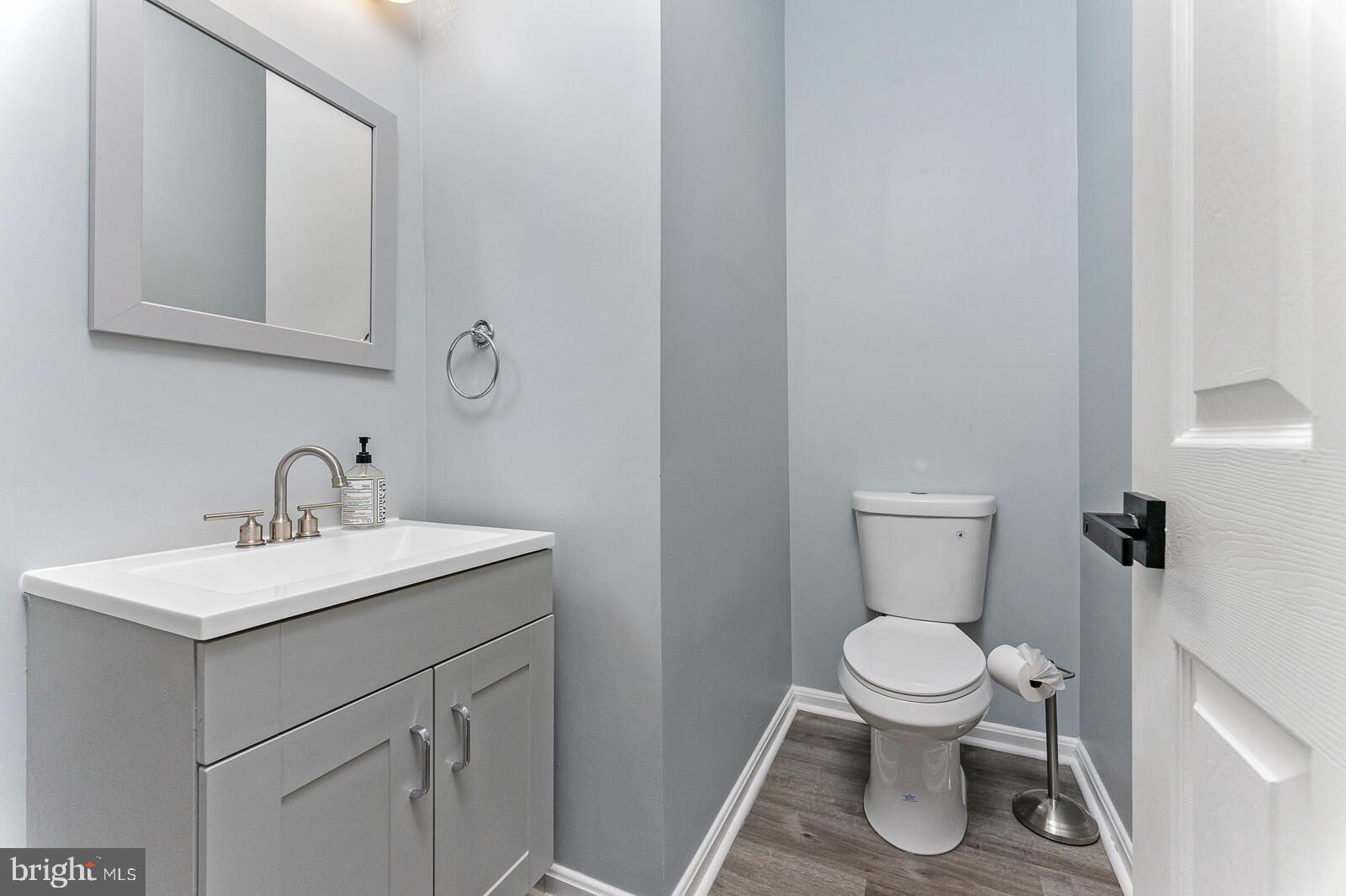 47550 Rippling Drive Sterling, VA 20165 - Photo 18 of 41 Gallery Image 18