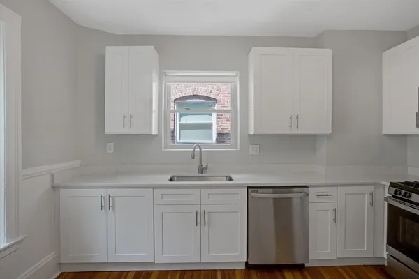 $3,600 | 108 Winthrop Road, Unit 1, Brookline, MA 02445