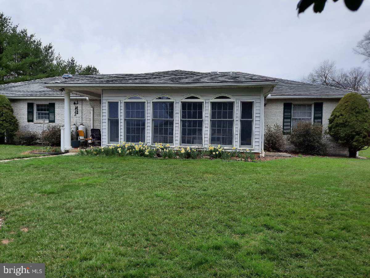 15423 Dover Road Upperco, MD 21155 - Photo 3 of 50 Sun/Florida Room on Main Lvl w/Panoramic View