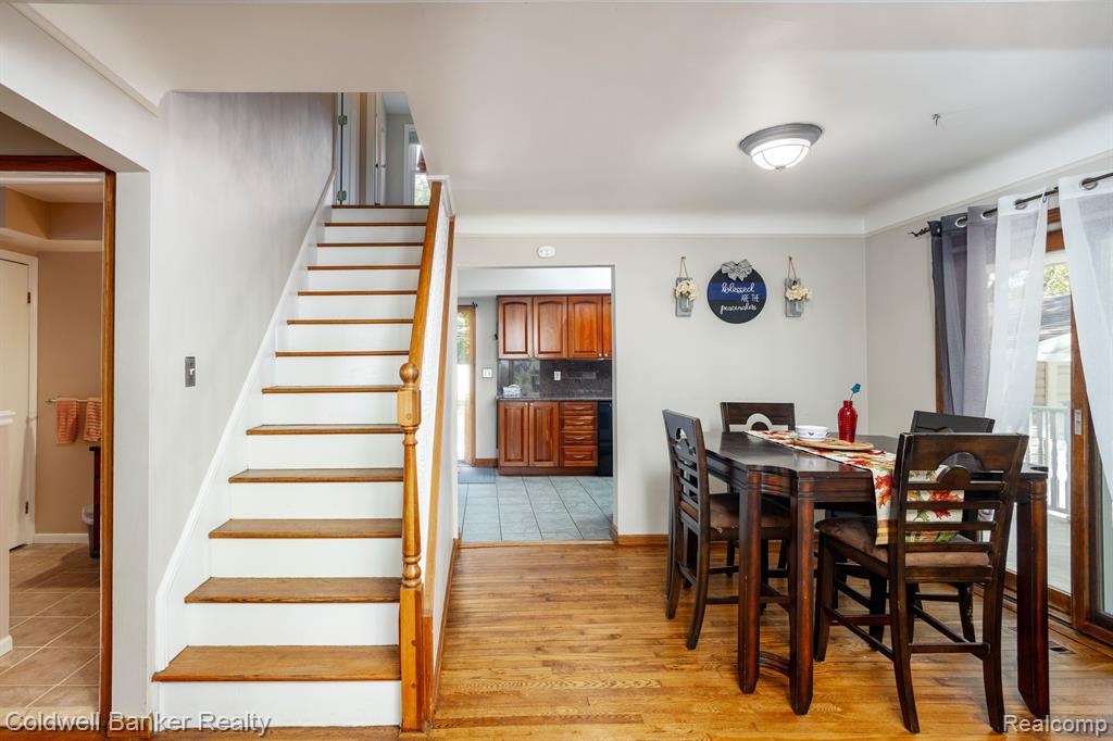 11926 Stark Road Livonia, MI 48150 - Photo 6 of 37