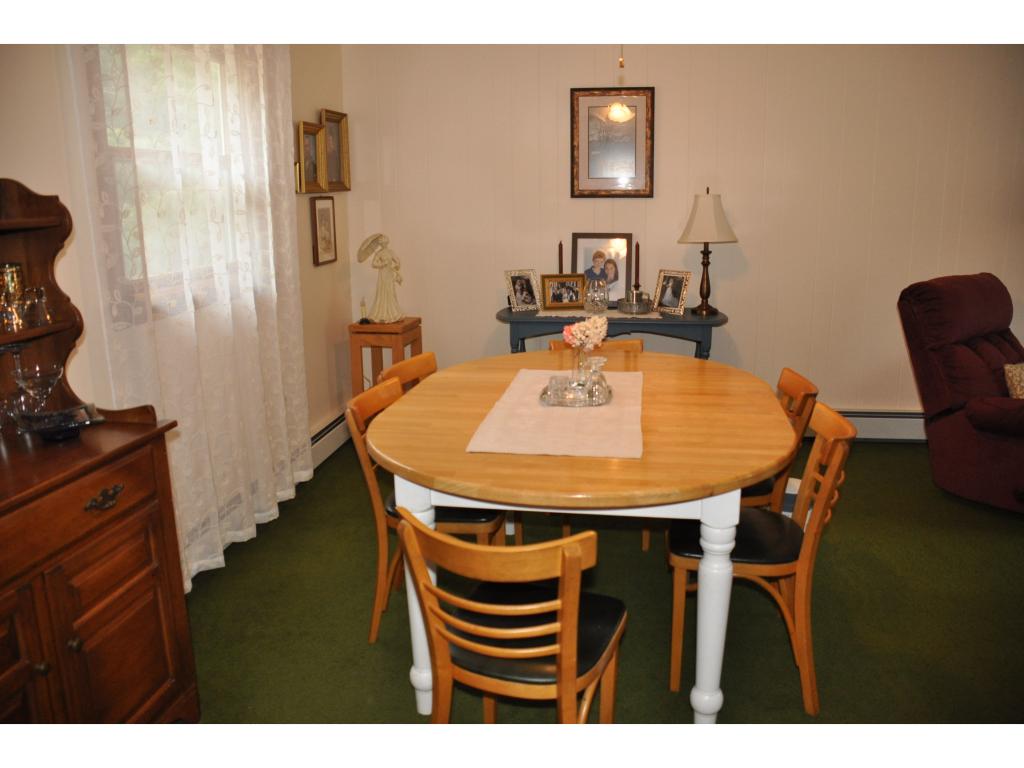 109 Pembroke Road Concord, NH 03301 - Photo 3 of 11 Gallery Image 3