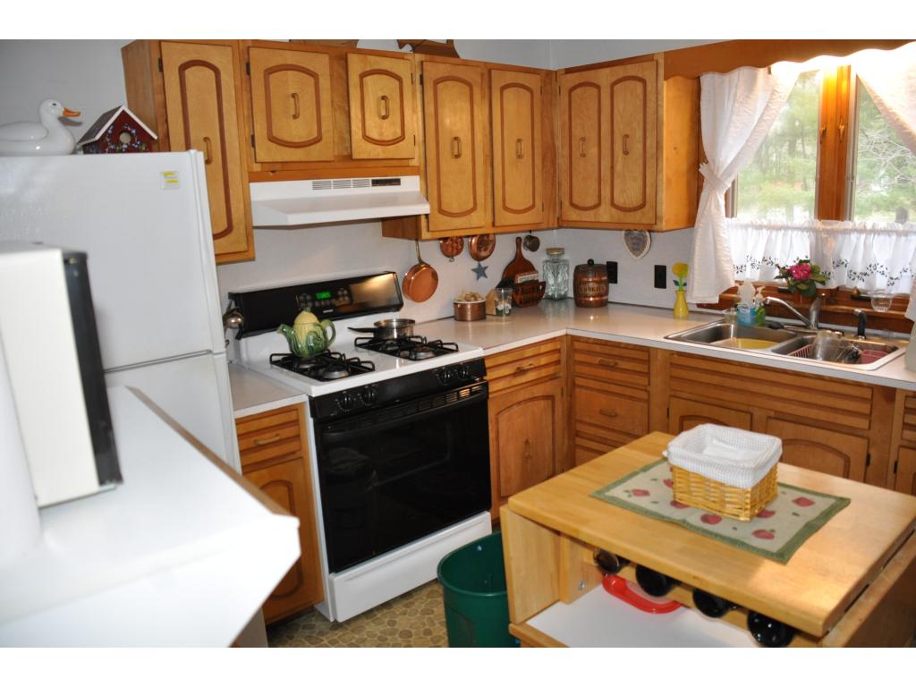 109 Pembroke Road Concord, NH 03301 - Photo 4 of 11 Gallery Image 4