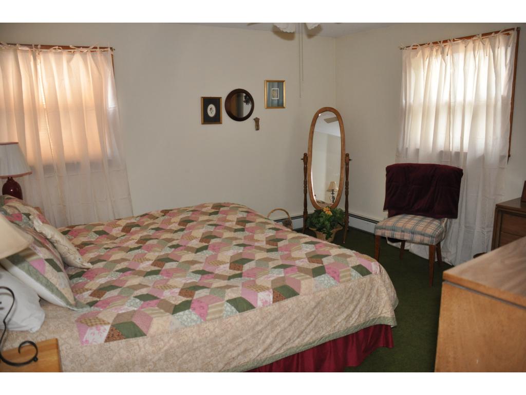 109 Pembroke Road Concord, NH 03301 - Photo 5 of 11 Gallery Image 5